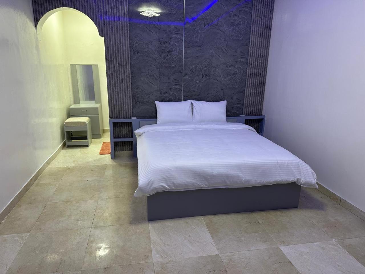 Lodge Rehan Mascate